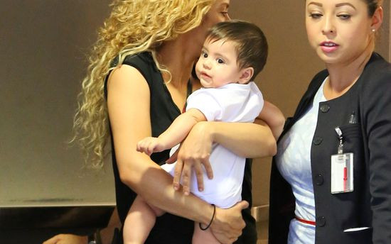 Shakira – sexy mama