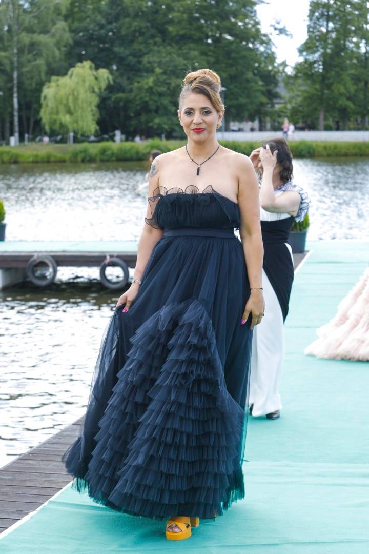 Gwiazdy prezentują liczne stylizacje na pokazie charytatywnym: Hyży, Opczowska, Węgrowska…