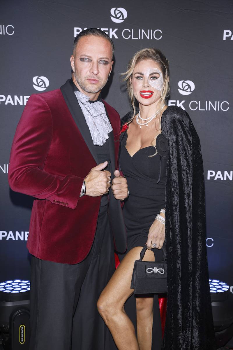 Halloween na 7. urodzinach Panek Clinic! Izabela Macudzińska z mężem, Marcin Łopucki z córką Alikią