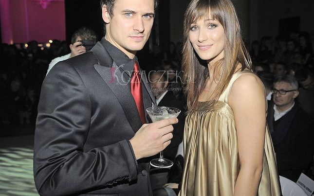 Nagi tors Damięckiego i brzuch Bosak