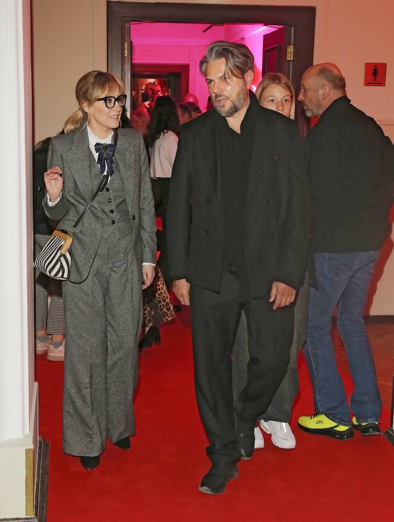 15. urodziny Teatru 6. piętro. Wojewódzki mknie za kulisy, Kurdej-Szatan świętuje uniewinnienie ws. Straży Granicznej