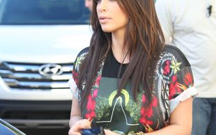 Kim Kardashian wstrzyknęła sobie w pupę tłuszcz z nóg!