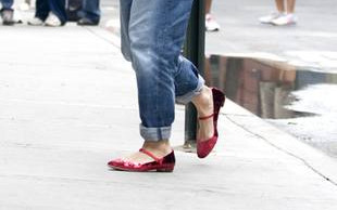 Katie Holmes kupiła następną parę spodni