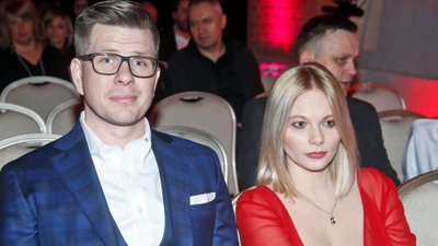 Filip Chajzer przyłapany z tajemniczą kobietą. Wydał oświadczenie!