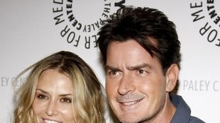 Charlie Sheen idzie pod laser