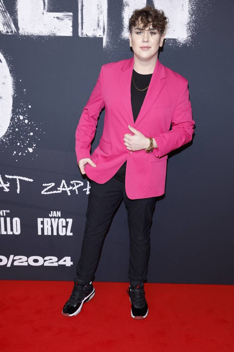 Premiera filmu “Wrooklyn ZOO”. To pierwszy taki moment – Jan Frycz pozuje z córką Olgą na ściance