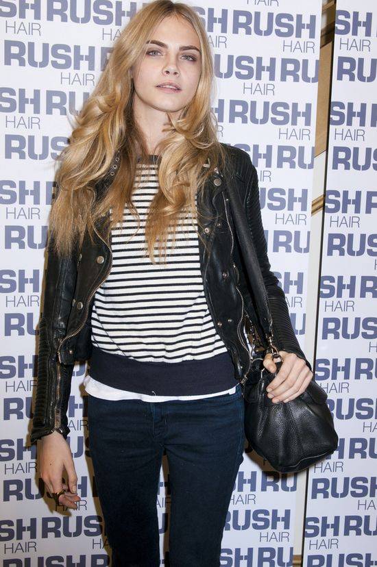 Cara Delevingne, modelka z łuszczycą robi ogromną karierę