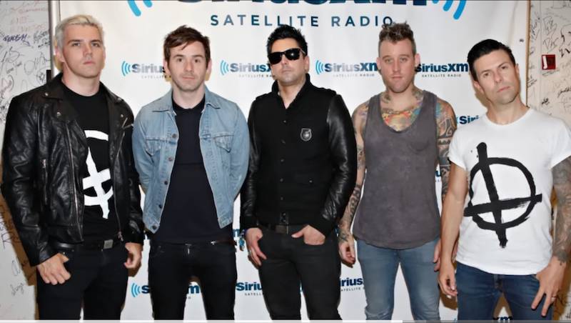 Gwiazdor rocka zamordowany w „rezydencji potworów”. Mroczna historia idola milionów wyszła na jaw dzięki jego partnerce