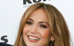 Jennifer Lopez wygląda młodziej niż kiedykolwiek (FOTO)