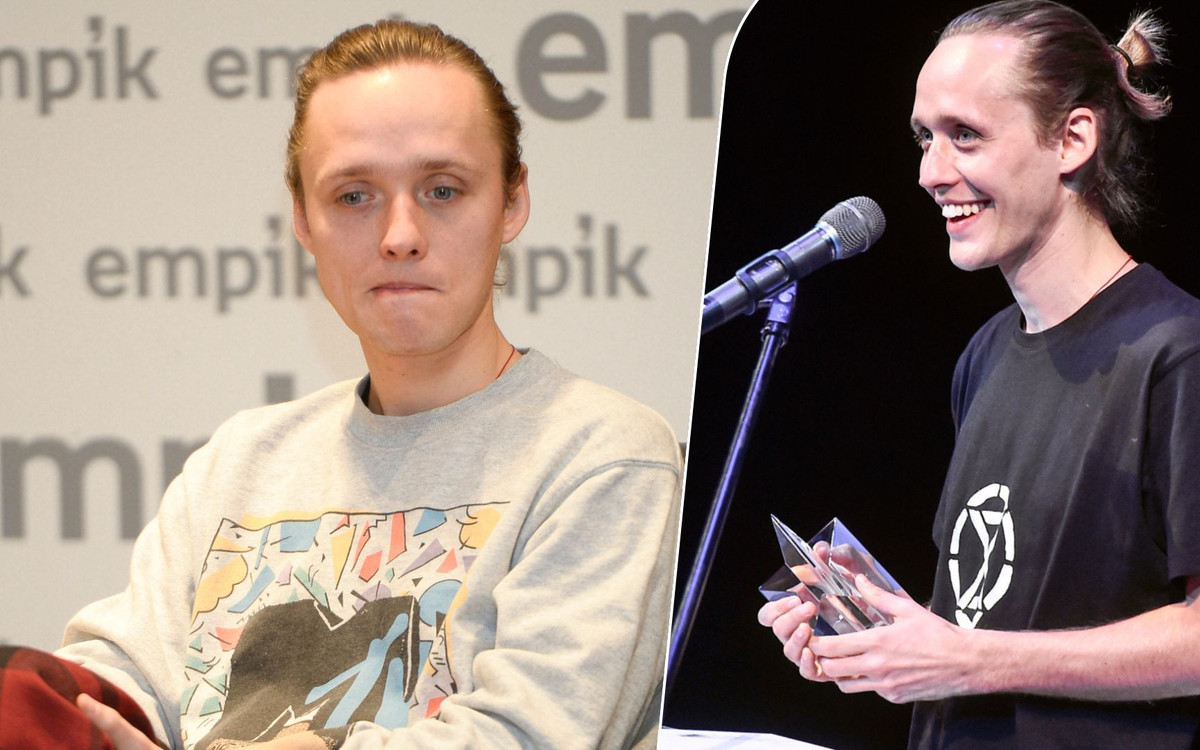 Bartosz Bielenia w NIEBIESKICH włosach na festiwalu Off Camera