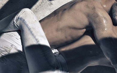 Eva Mendes i Jamie Dornan w ostrej sesji (FOTO)