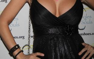 Ten biust wart jest milion dolarów