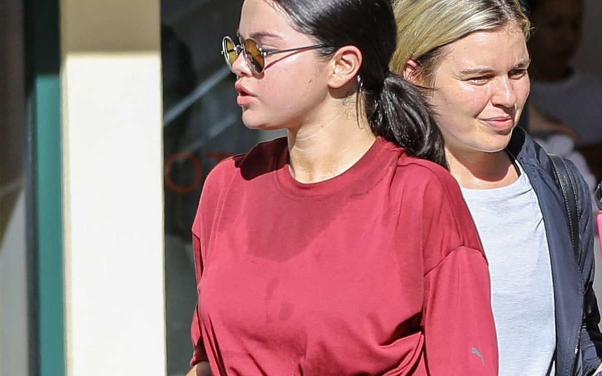 Spocona Selena Gomez wychodzi z siłowni