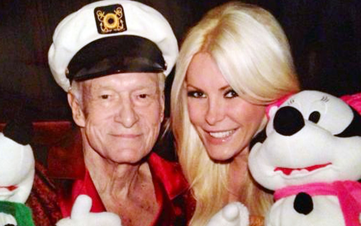 Jak dziś wygląda wdowa po Hugh Hefnerze? Crystal całkiem zmieniła styl!