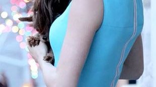 Miranda Kerr z mamą i babcią w łóżku (FOTO)