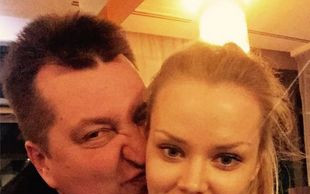 Niepokojące nogi na FB polskiej gwiazdy (FOTO)