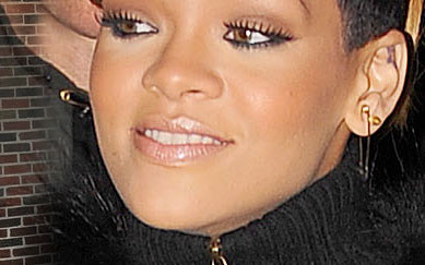 Rihanna: “Wysyłajcie swoje nagie zdjęcia chłopakom!\”