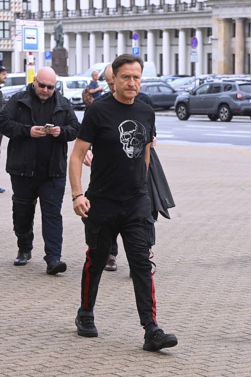 Pochowano Krzysztofa Banaszyka w wieku 54 lat. Plejada gwiazd na pogrzebie aktora