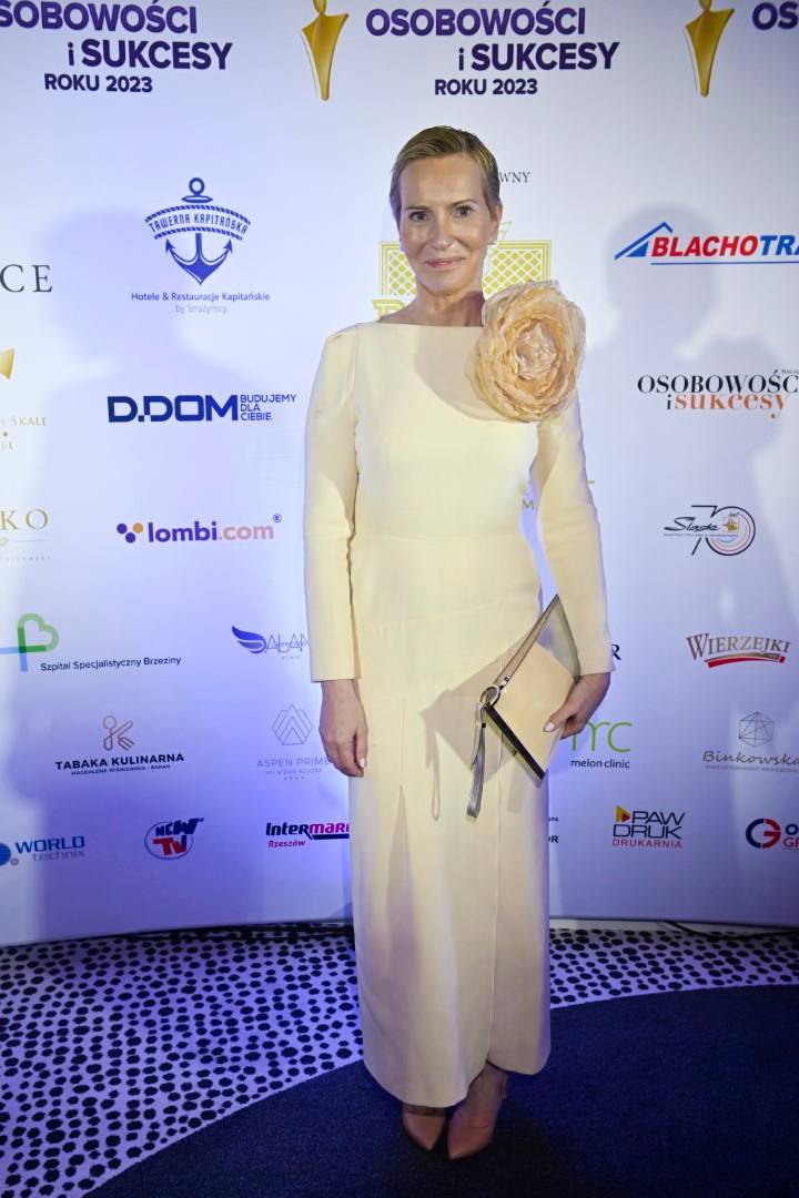 Gala “Osobowości i Sukcesy Roku 2023”: Paulina Smaszcz z tajemniczym brunetem, szczuplutka Izabela Janachowska…