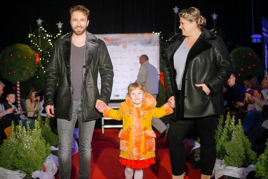 Charytatywny pokaz mody “Gwiazdy dzieciom”. Mandaryna zadebiutowała z nowym partnerem