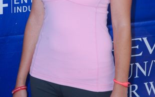 Pamiętacie Beverly Mitchell z Siódmego nieba? (FOTO)