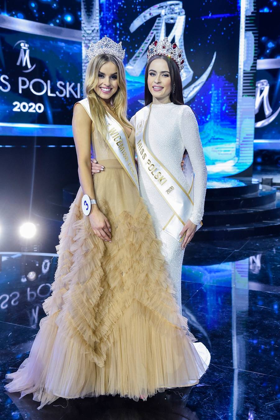 Miss Polski i pierwsza wicemiss podczas gali.