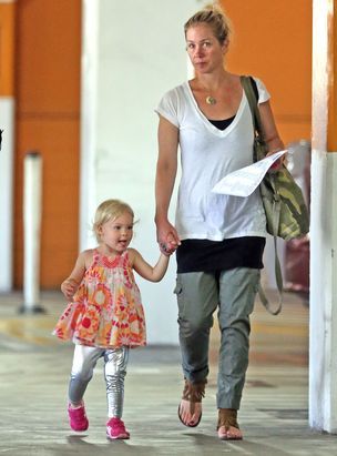 511-christina-applegate-R1