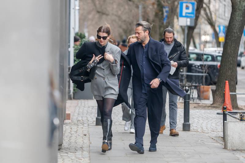 Zakochani Olivier Janiak i Karolina Malinowska w drodze do studia DDTVN (ZDJĘCIA)