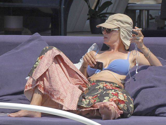 Uma Thurman w bikini na wakacjach