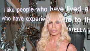 Donatella Versace powinna iść się leczyć z tanoreksji