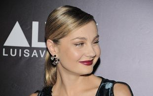 To jest uśmiech królowej czerwonego dywanu? (FOTO)