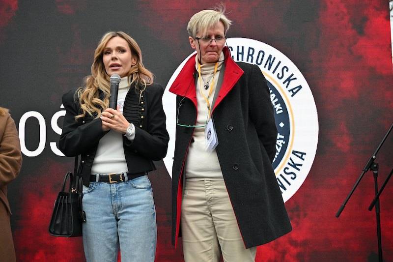 Gwiazdy na proteście w obronie praw zwierząt: Herbuś, Doda, Młynarska…