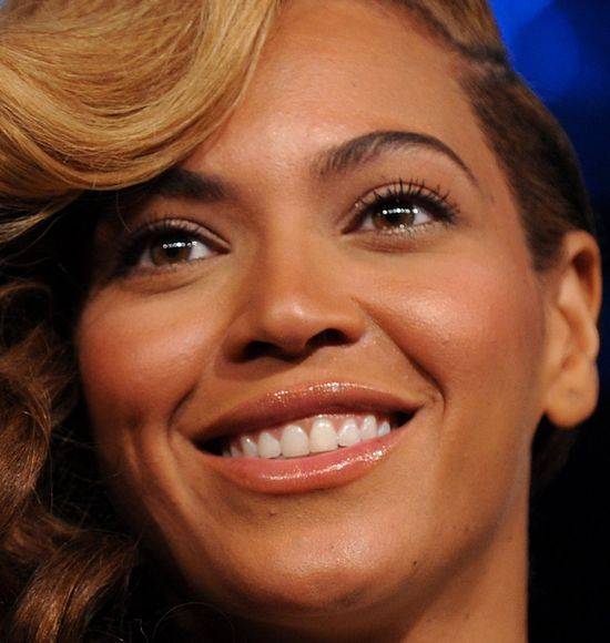 Zoom na twarz Beyonce