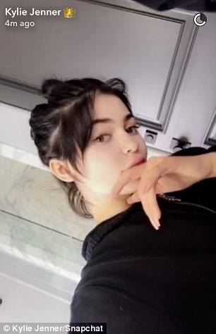 Kylie Jenner pokazała NATURALNE WŁOSY! Na pewno nie spodziewasz się TEGO!