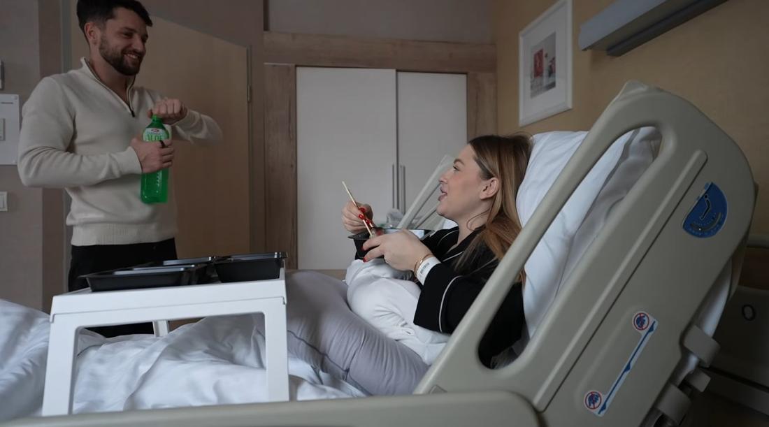 Andziaks pokazała szczegóły porodu, fot. YouTube.com