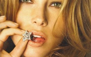 Znajomi Biel przeciwko Justinowi