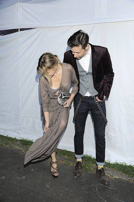 Gwiazdy pokazują się w bieliźnie