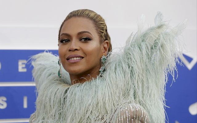 Beyonce jest… BIAŁA?! Fani są wściekli! (VIDEO)