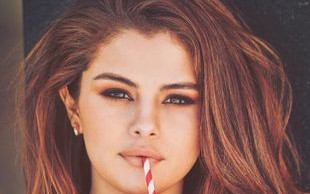 Dlaczego australijski Vogue zrobił TO Selenie Gomez?