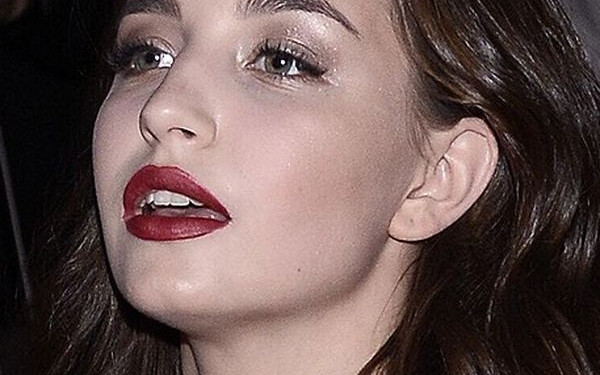 ZOOM na twarz Julii Wieniawy