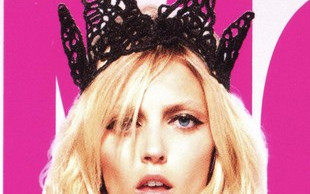 Anja Rubik na okładce marcowego Glamour (FOTO)