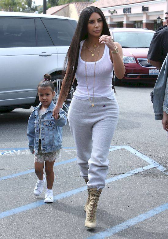 Kim Kardashian ZAJDZIE W CIĄŻĘ dzięki Kris Jenner?!