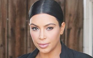 Kim Kardashian sporo ryzykuje (FOTO)