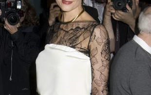 Katie Holmes w szortach