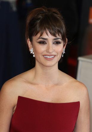 penelope-cruz-g-R1