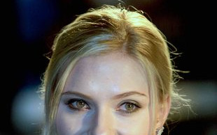 Scarlett Johansson nie powinna śpiewać na żywo