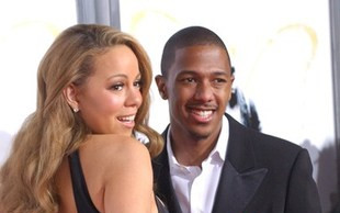 Czy Mariah Carey nie powinna wyrzucić z szafy legginsów?