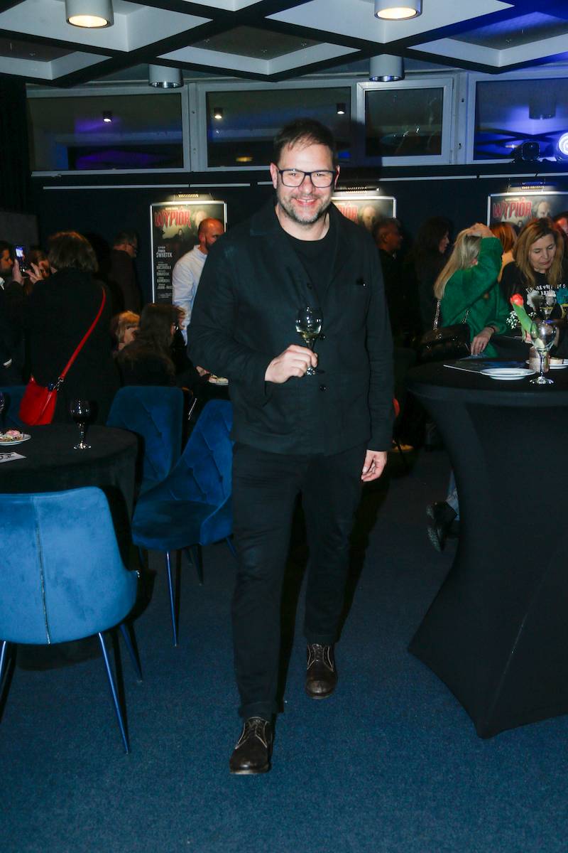 Boczarska i Banasiuk debiutują razem na scenie. Na premierze Olga Bołądź z mężem…