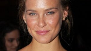 Bar Refaeli jest W CIĄŻY!