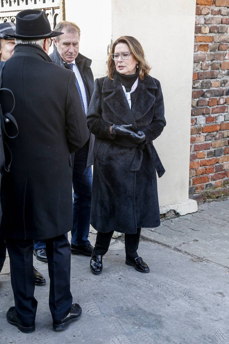 Pogrzeb Mariana Turskiego. Monika Olejnik z partnerem, Rafał Trzaskowski, dawno niewidziana Gołda Tencer…